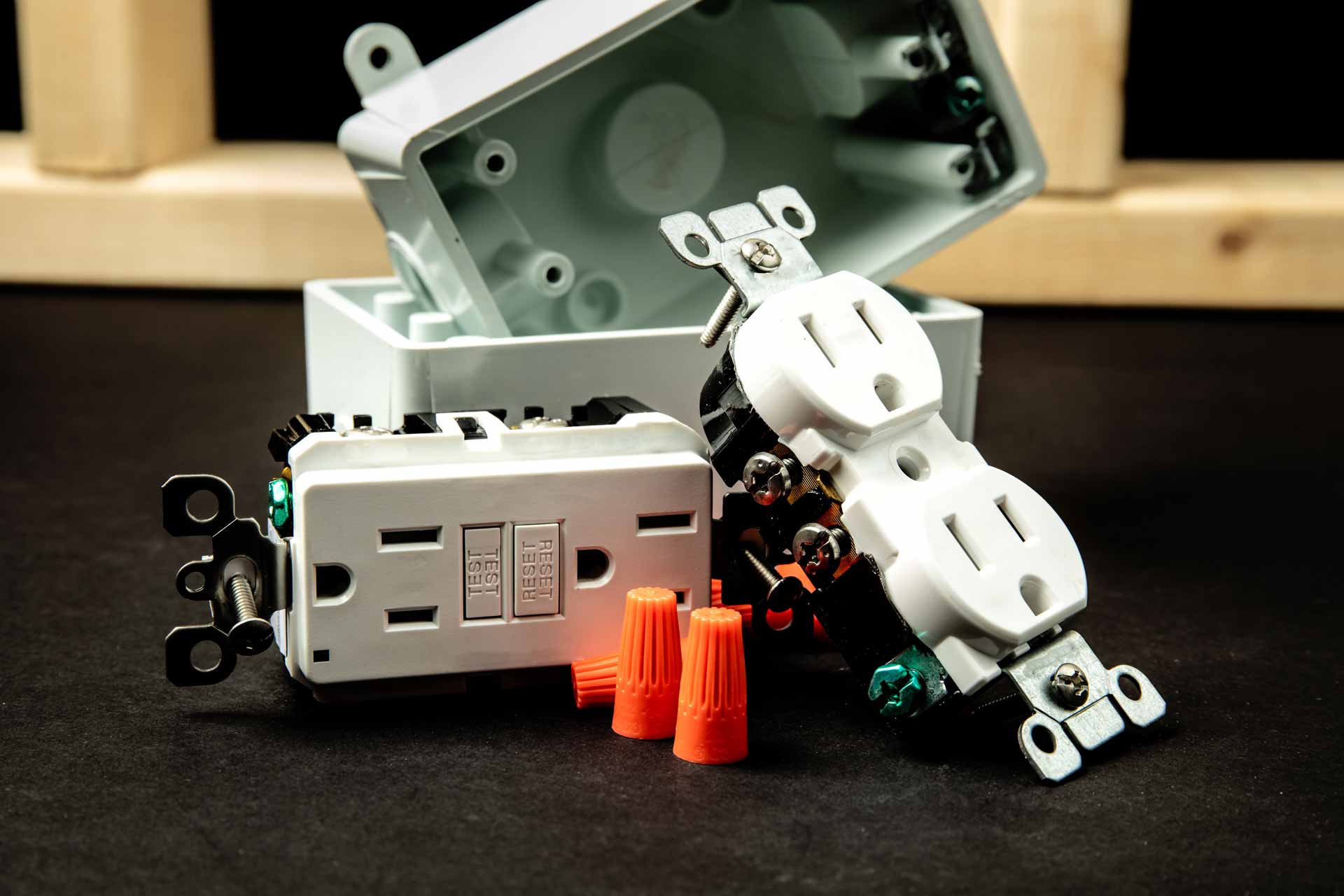 Components of GFCI outlet